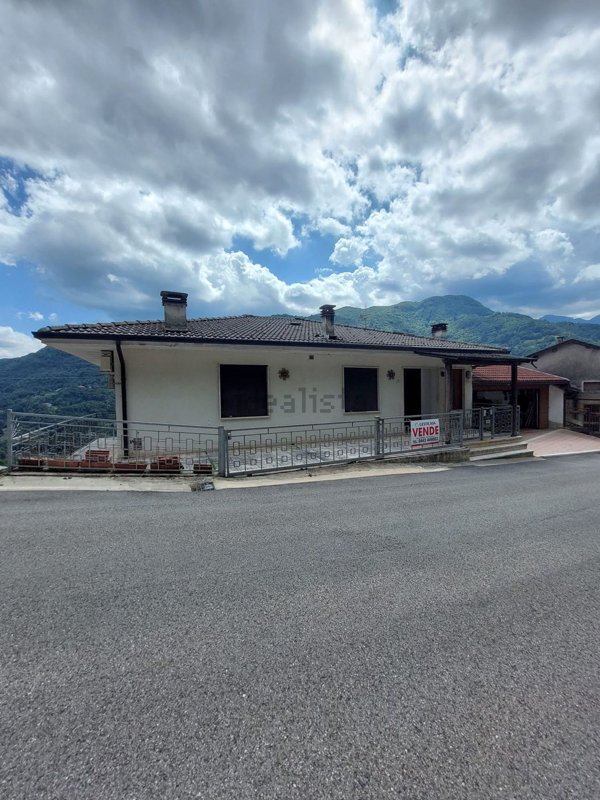 appartamento in vendita a Recoaro Terme in zona Rovegliana