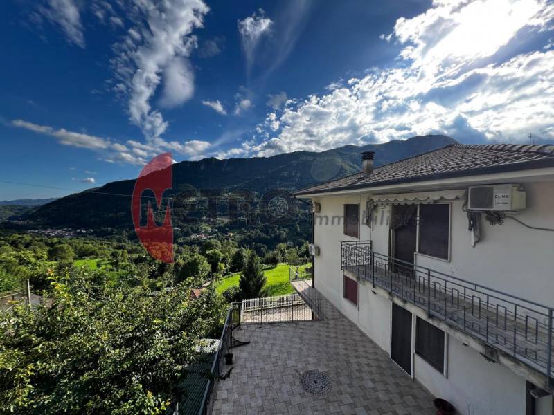 appartamento in vendita a Recoaro Terme in zona Rovegliana