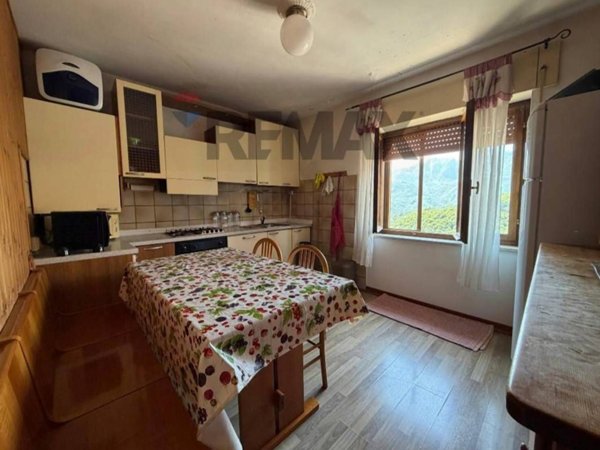 appartamento in vendita a Recoaro Terme in zona Merendaore