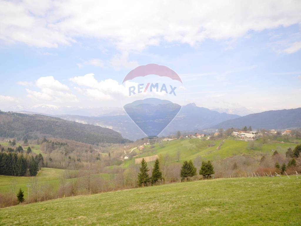terreno edificabile in vendita a Roana in zona Treschè Conca