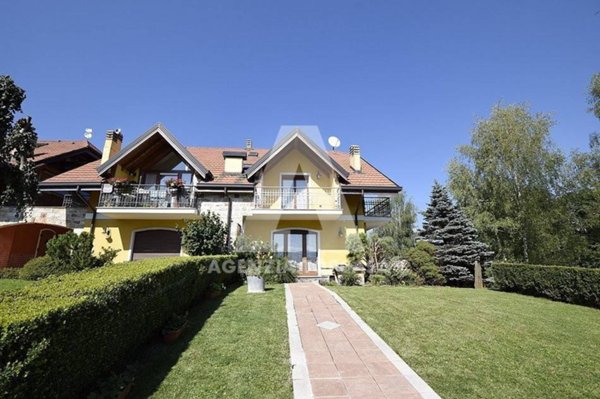 casa indipendente in vendita a Roana in zona Canove