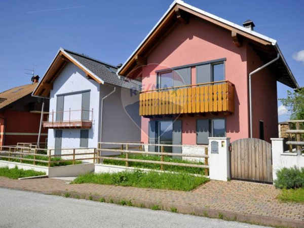 casa indipendente in vendita a Roana