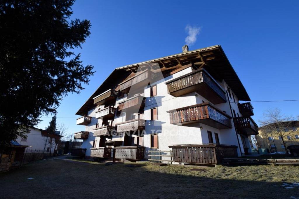 appartamento in vendita a Roana in zona Canove