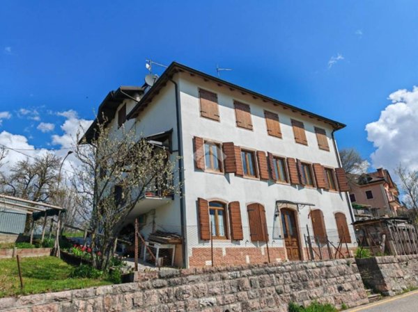 appartamento in vendita a Roana in zona Canove