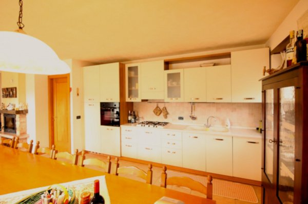 casa indipendente in vendita a Roana in zona Treschè Conca