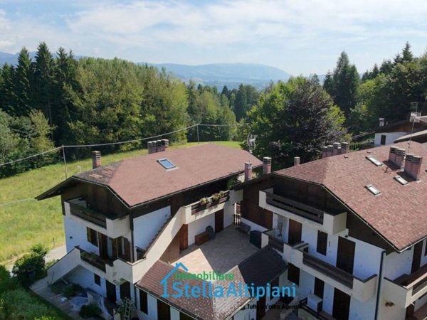 appartamento in vendita a Roana in zona Treschè Conca
