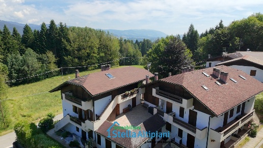 appartamento in vendita a Roana in zona Treschè Conca
