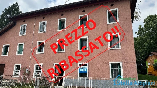 casa indipendente in vendita a Roana in zona Treschè Conca