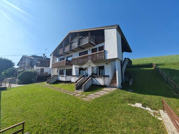 appartamento in vendita a Roana in zona Treschè Conca