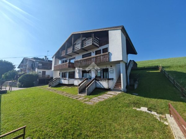 appartamento in vendita a Roana in zona Treschè Conca