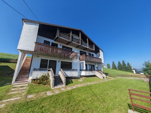 appartamento in vendita a Roana in zona Canove