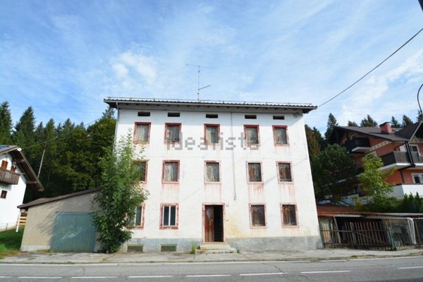 casale in vendita a Roana