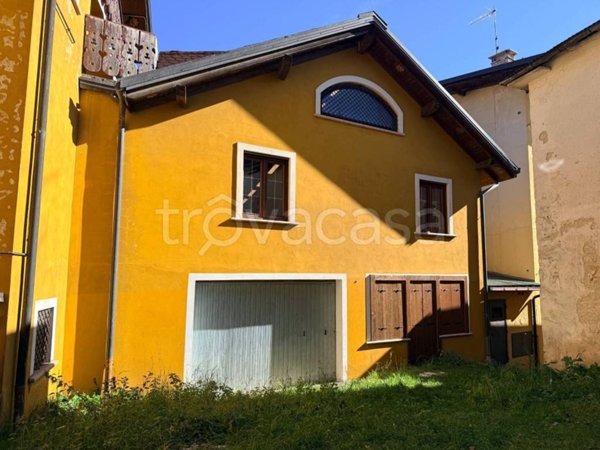 casa indipendente in vendita a Roana in zona Cesuna