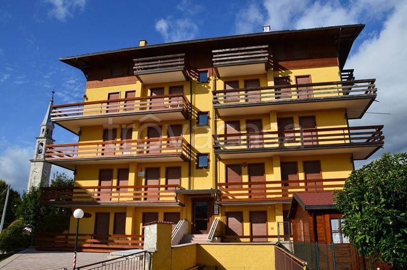 appartamento in vendita a Roana in zona Canove