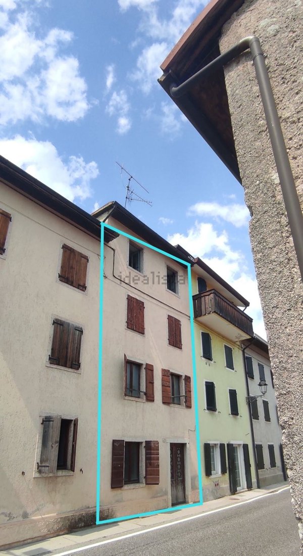 casale in vendita a Roana in zona Mezzaselva