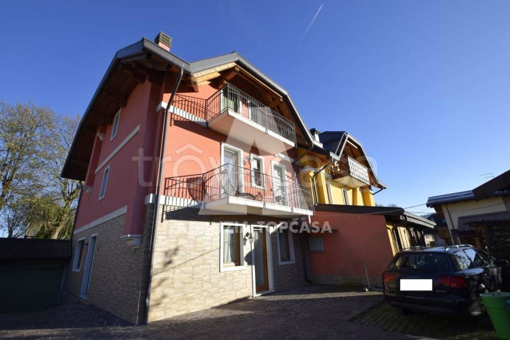 appartamento in vendita a Roana in zona Canove