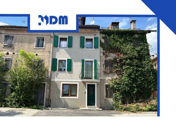 casa indipendente in vendita a Roana in zona Canove