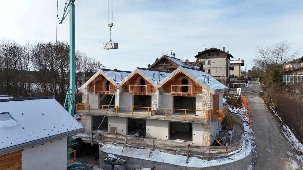 appartamento in vendita a Roana in zona Canove