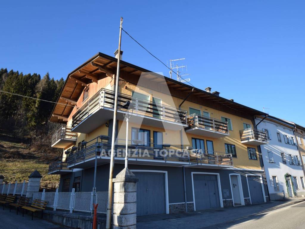 appartamento in vendita a Roana in zona Mezzaselva