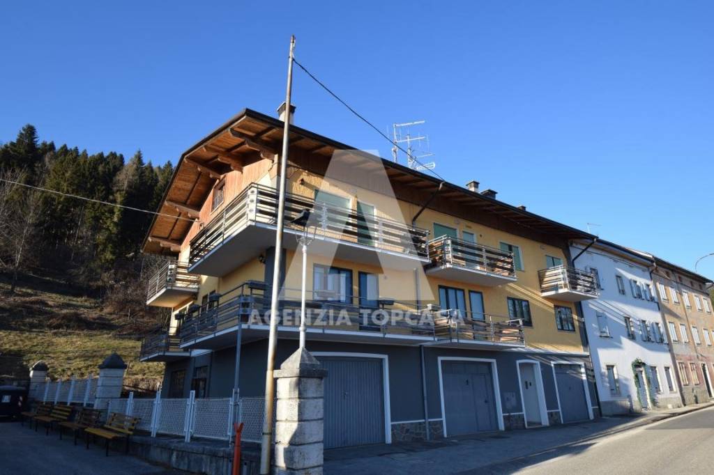 appartamento in vendita a Roana in zona Mezzaselva