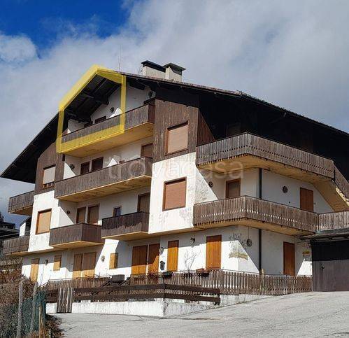 appartamento in vendita a Roana in zona Canove