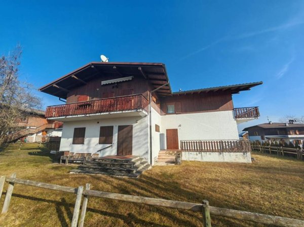 appartamento in vendita a Roana in zona Canove