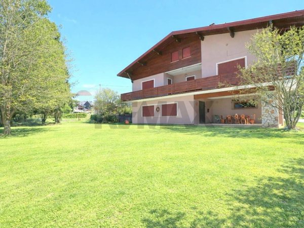 appartamento in vendita a Roana in zona Treschè Conca