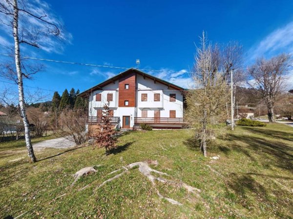 appartamento in vendita a Roana in zona Canove