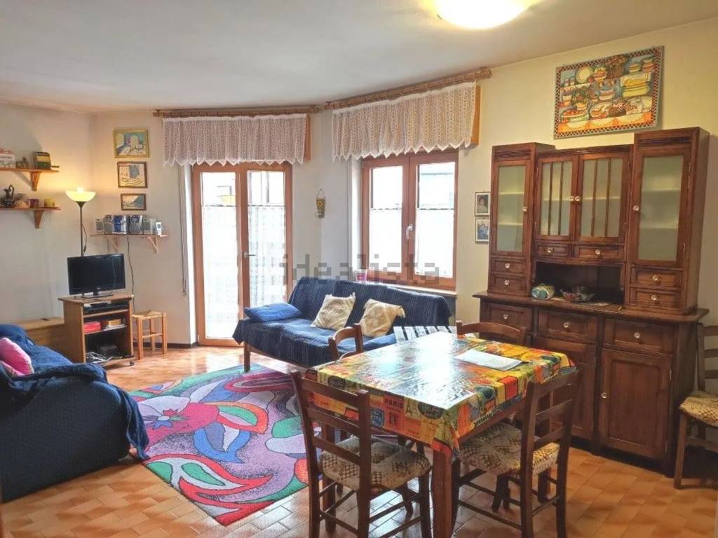 appartamento in vendita a Roana in zona Cesuna