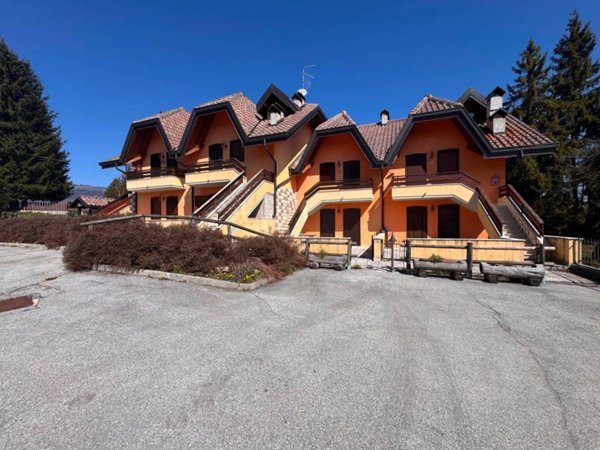 appartamento in vendita a Roana in zona Canove