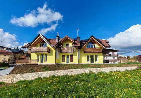appartamento in vendita a Roana in zona Treschè Conca