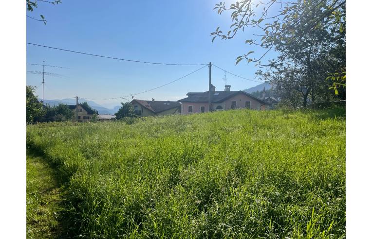 terreno edificabile in vendita a Roana in zona Mezzaselva