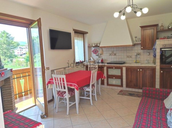 appartamento in vendita a Roana in zona Cesuna