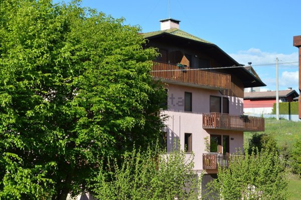 appartamento in vendita a Roana in zona Canove