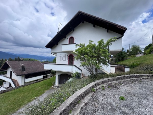 appartamento in vendita a Roana in zona Treschè Conca