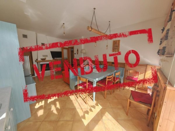 appartamento in vendita a Roana in zona Treschè Conca