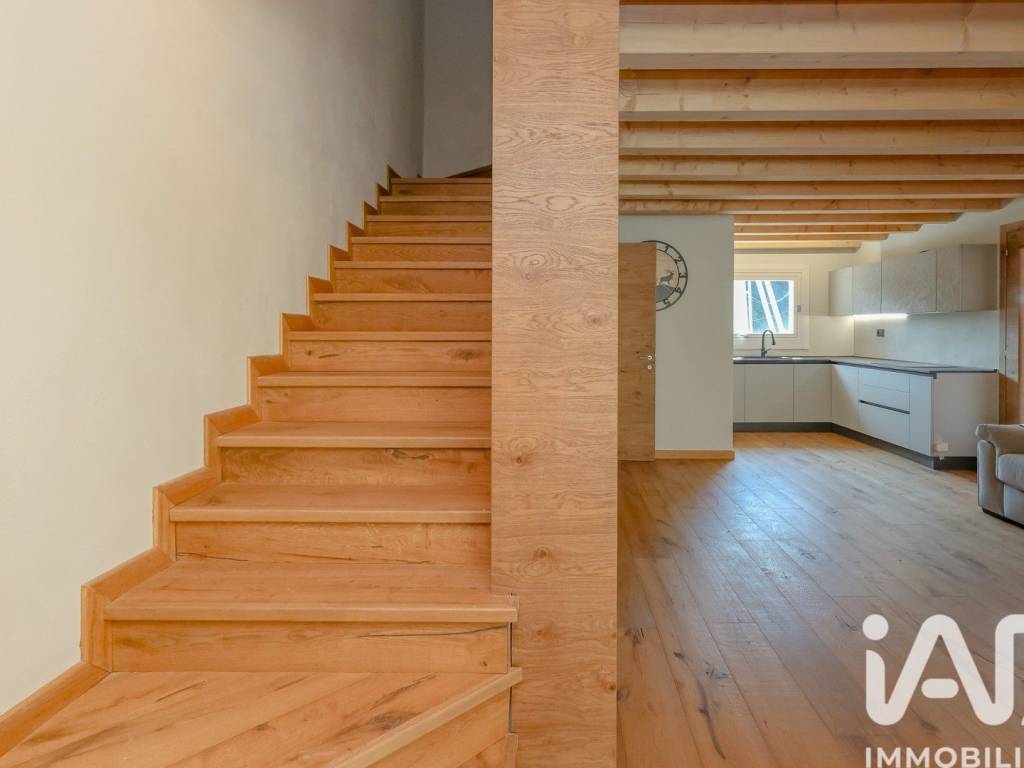 appartamento in vendita a Roana in zona Cesuna