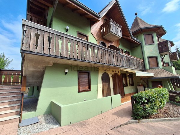 appartamento in vendita a Roana in zona Cesuna