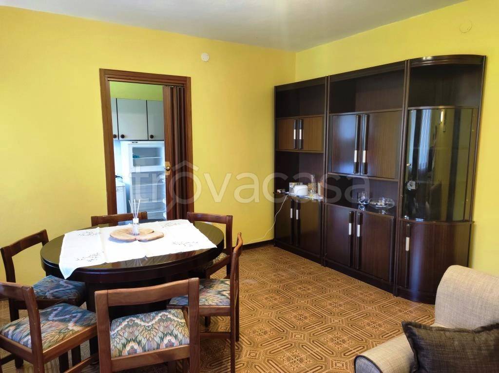 appartamento in vendita a Roana in zona Cesuna