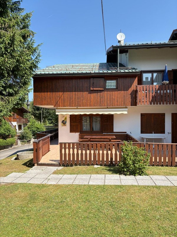appartamento in vendita a Roana in zona Treschè Conca