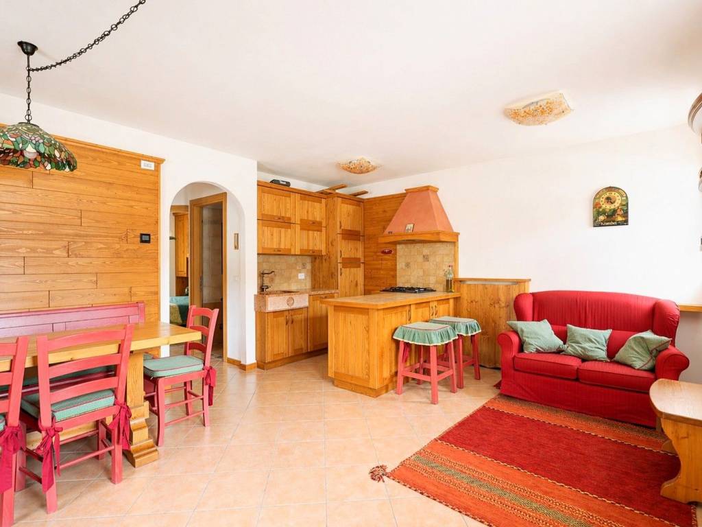 appartamento in vendita a Roana in zona Cesuna