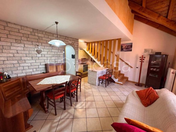 appartamento in vendita a Roana in zona Canove