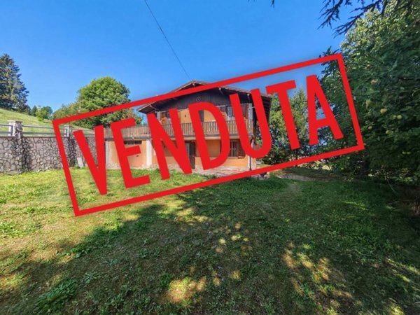 casa indipendente in vendita a Roana in zona Treschè Conca