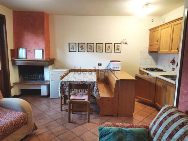 appartamento in vendita a Roana in zona Canove