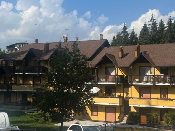appartamento in vendita a Roana in zona Canove