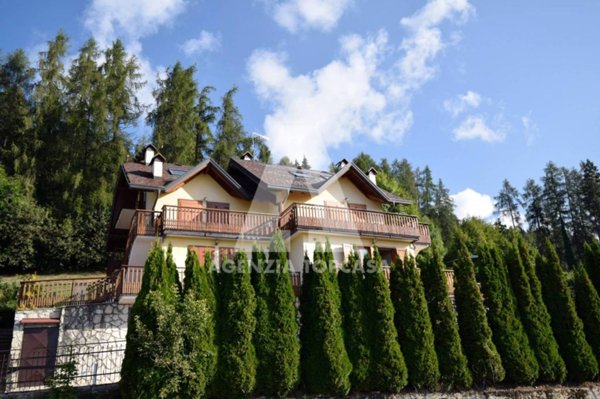 appartamento in vendita a Roana in zona Cesuna