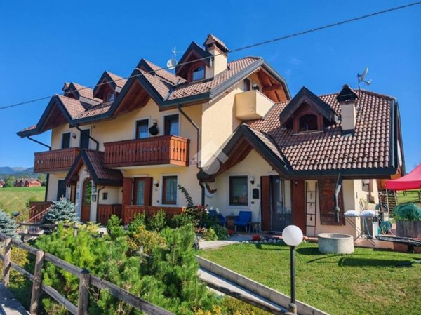 appartamento in vendita a Roana in zona Canove