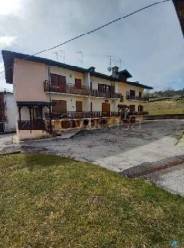 appartamento in vendita a Roana in zona Treschè Conca