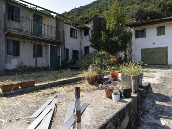 casa indipendente in vendita a Romano d'Ezzelino
