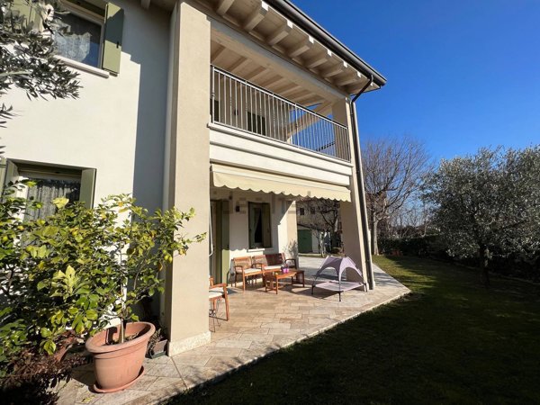 casa indipendente in vendita a Romano d'Ezzelino